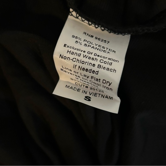 PerSeption Concept Black Drape Top with Sequin Sleeves Size Small - Picture 6 of 6